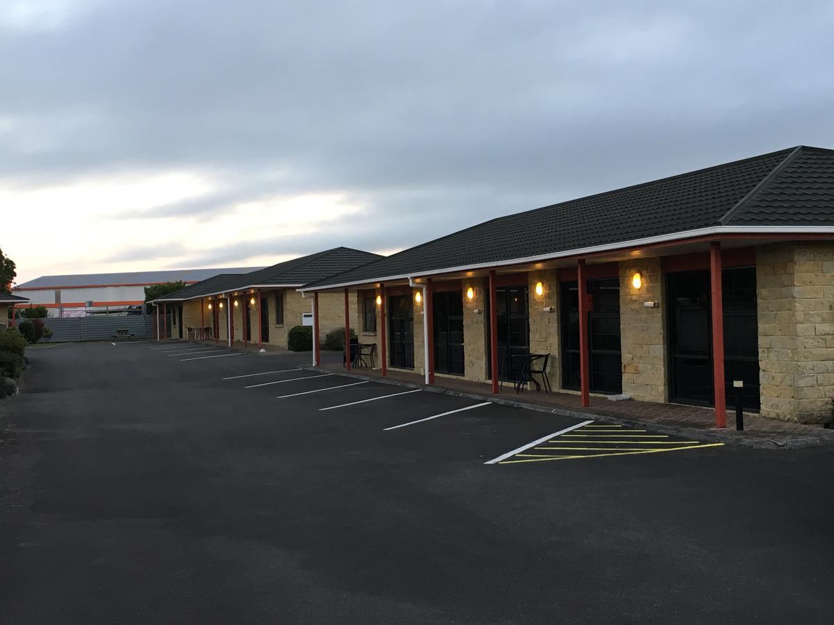Kiwi Court Motel Hawera Exteriör bild
