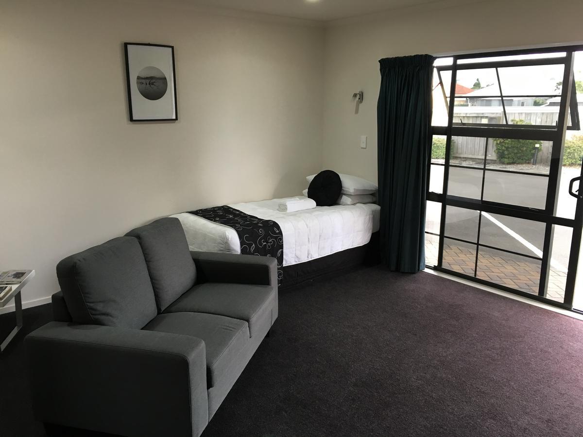 Kiwi Court Motel Hawera Exteriör bild