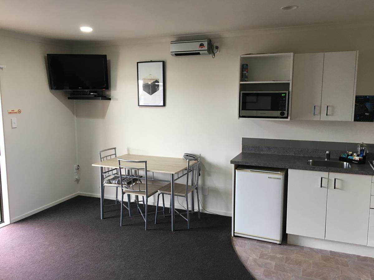 Kiwi Court Motel Hawera Exteriör bild