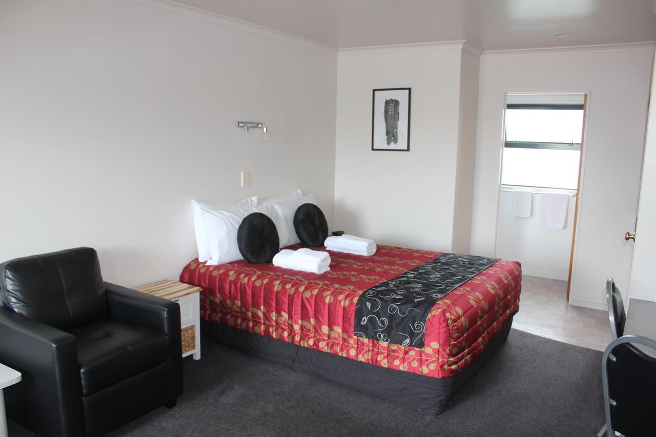 Kiwi Court Motel Hawera Exteriör bild